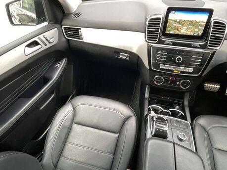 Mercedes-Benz GLE 2.1 GLE 250 D 4Matic AMG Line Auto 4WD 5dr 29