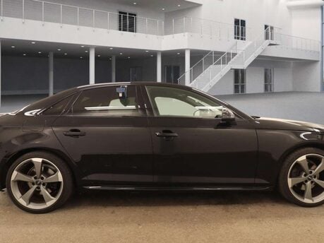 Audi A4 1.4 A4 Black Edition TFSI Semi-Auto 4dr 13