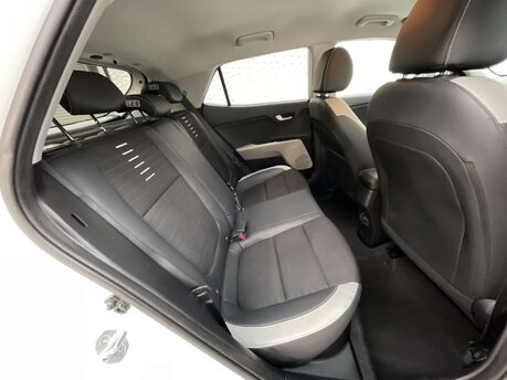 Kia Stonic 1.6 Stonic First Edition CRDi 5dr 38
