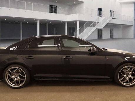 Audi A4 2.0 A4 Black Edition TFSI Semi-Auto 4dr 13