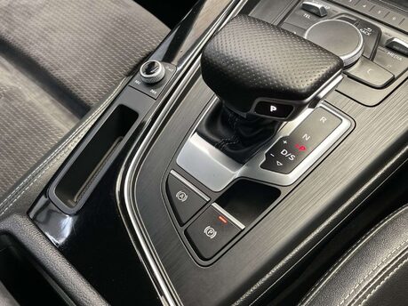 Audi A4 2.0 A4 Black Edition TFSI Semi-Auto 4dr 35