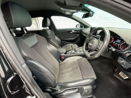 Audi A4 2.0 A4 Black Edition TFSI Semi-Auto 4dr 25