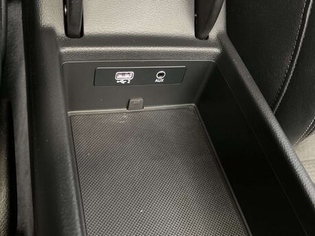 Audi A4 2.0 A4 Black Edition TFSI Semi-Auto 4dr 38