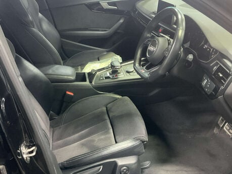 Audi A4 2.0 A4 Black Edition TFSI Semi-Auto 4dr 3