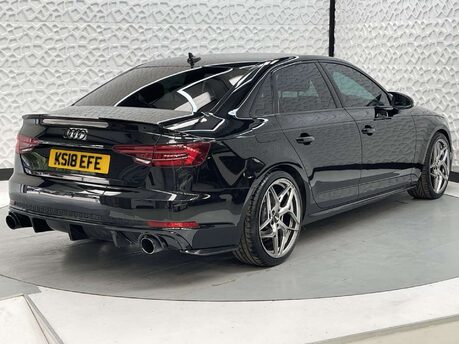 Audi A4 2.0 A4 Black Edition TFSI Semi-Auto 4dr 3