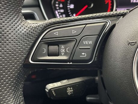 Audi A4 2.0 A4 Black Edition TFSI Semi-Auto 4dr 32