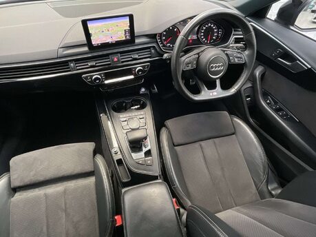 Audi A4 2.0 A4 Black Edition TFSI Semi-Auto 4dr 28