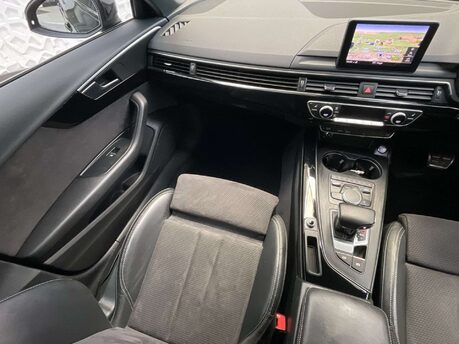 Audi A4 2.0 A4 Black Edition TFSI Semi-Auto 4dr 29
