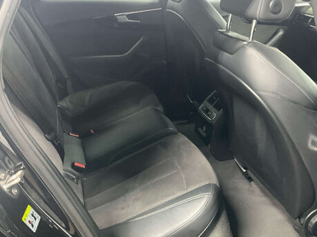 Audi A4 2.0 A4 Black Edition TFSI Semi-Auto 4dr 4