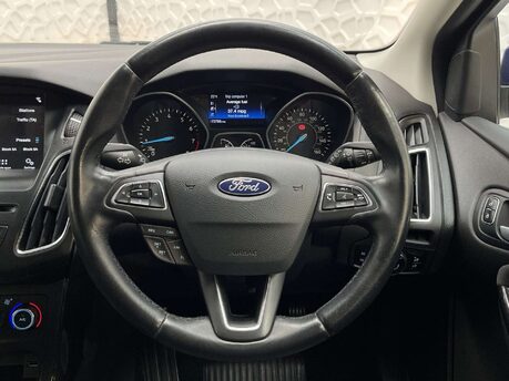 Ford Focus 1.5 Focus Titanium 5dr 30