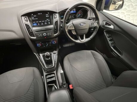 Ford Focus 1.5 Focus Titanium 5dr 27
