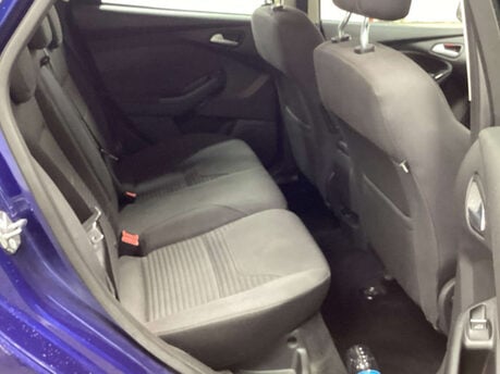 Ford Focus 1.5 Focus Titanium 5dr 4