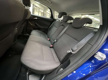 Ford Focus 1.5 Focus Titanium 5dr 38