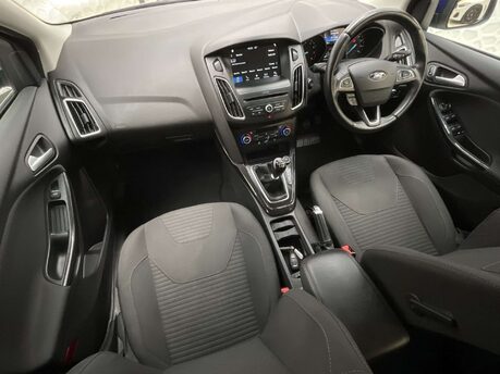 Ford Focus 1.5 Focus Titanium 5dr 29