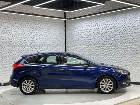 Ford Focus 1.5 Focus Titanium 5dr 4