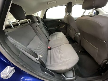 Ford Focus 1.5 Focus Titanium 5dr 37