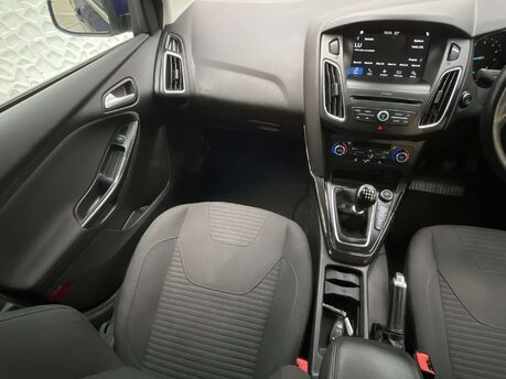 Ford Focus 1.5 Focus Titanium 5dr 28