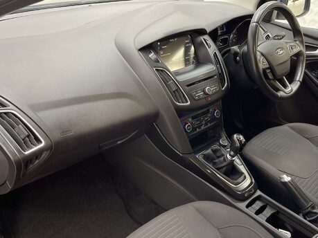 Ford Focus 1.5 Focus Titanium 5dr 25