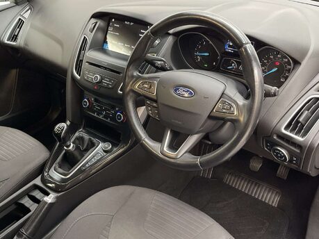 Ford Focus 1.5 Focus Titanium 5dr 2