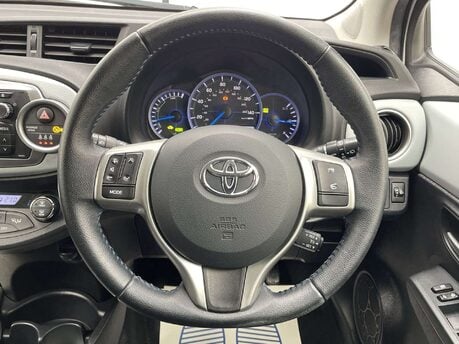 Toyota Yaris 1.5 Yaris T Spirit Hybrid CVT 5dr 28