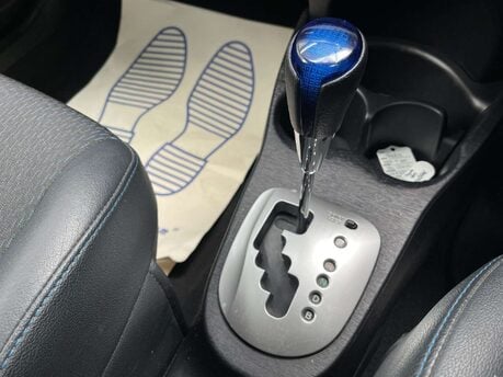 Toyota Yaris 1.5 Yaris T Spirit Hybrid CVT 5dr 33
