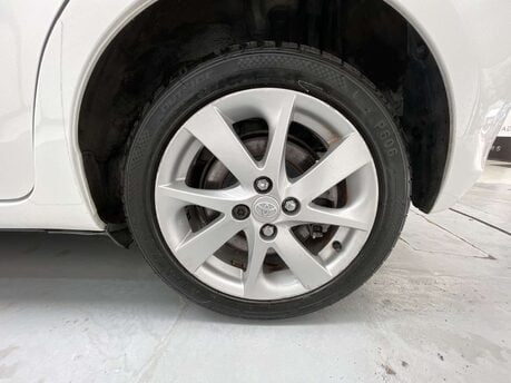Toyota Yaris 1.5 Yaris T Spirit Hybrid CVT 5dr 41