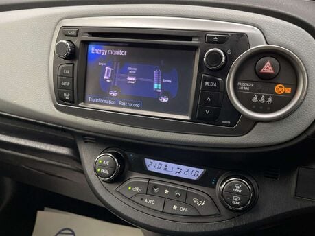 Toyota Yaris 1.5 Yaris T Spirit Hybrid CVT 5dr 8