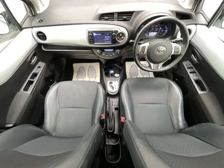 Toyota Yaris 1.5 Yaris T Spirit Hybrid CVT 5dr 27