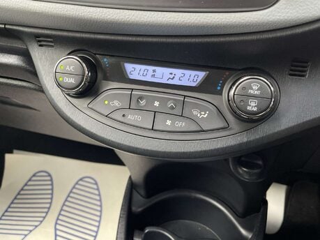 Toyota Yaris 1.5 Yaris T Spirit Hybrid CVT 5dr 32