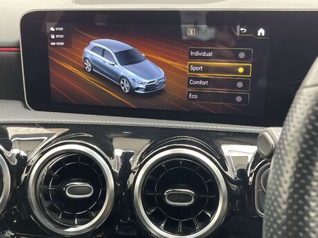 Mercedes-Benz A Class 1.3 A 200 AMG Line Exeutive Auto 5dr 25