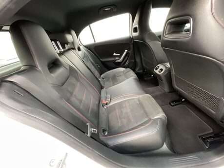 Mercedes-Benz A Class 1.3 A 200 AMG Line Exeutive Auto 5dr 39