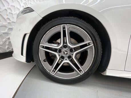Mercedes-Benz A Class 1.3 A 200 AMG Line Exeutive Auto 5dr 45