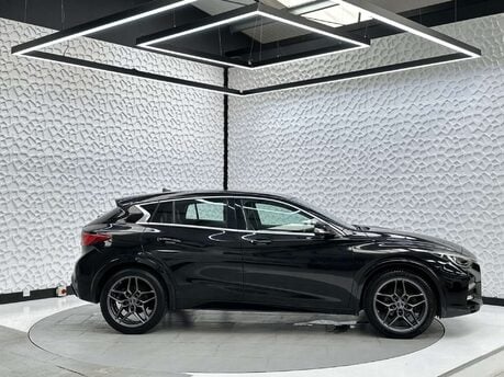 Infiniti Q30 1.5 Q30 Sport D 5dr 4