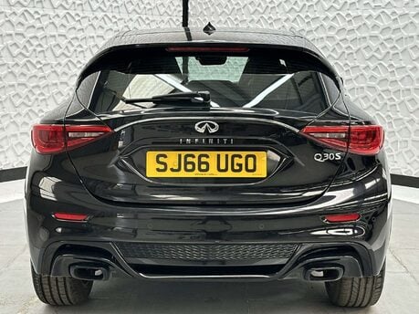 Infiniti Q30 1.5 Q30 Sport D 5dr 14