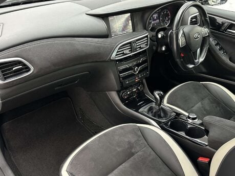 Infiniti Q30 1.5 Q30 Sport D 5dr 16