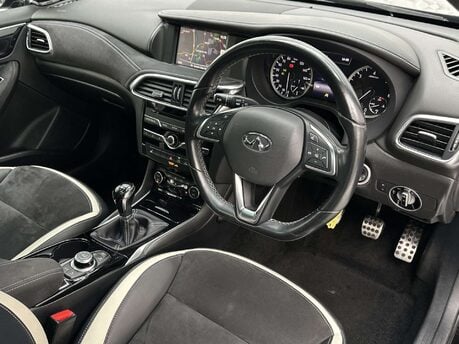 Infiniti Q30 1.5 Q30 Sport D 5dr 2