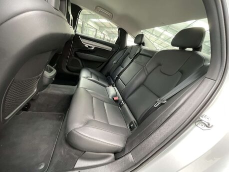 Volvo S90 2.0 S90 Momentum Pro D4 Auto 4dr 41