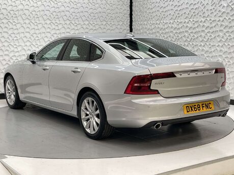 Volvo S90 2.0 S90 Momentum Pro D4 Auto 4dr 17
