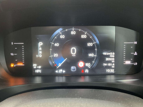 Volvo S90 2.0 S90 Momentum Pro D4 Auto 4dr 4
