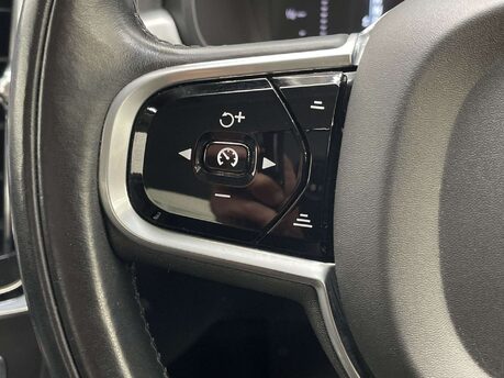 Volvo S90 2.0 S90 Momentum Pro D4 Auto 4dr 34