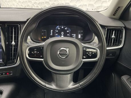 Volvo S90 2.0 S90 Momentum Pro D4 Auto 4dr 33