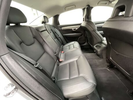 Volvo S90 2.0 S90 Momentum Pro D4 Auto 4dr 40
