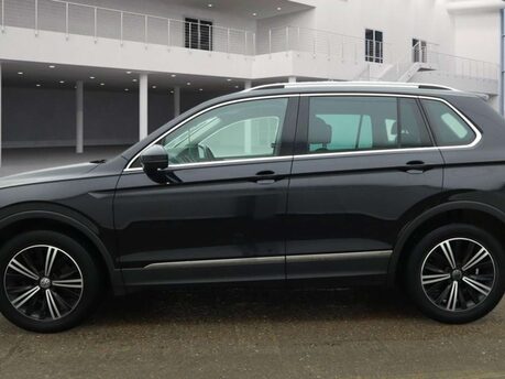 Volkswagen Tiguan 2.0 Tiguan SE Nav TDI BlueMotion Technology Semi-Auto 5dr 12