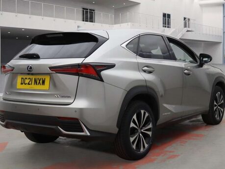 Lexus NX 2.5 NX 300h CVT 4WD 5dr 9