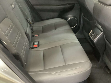 Lexus NX 2.5 NX 300h CVT 4WD 5dr 5