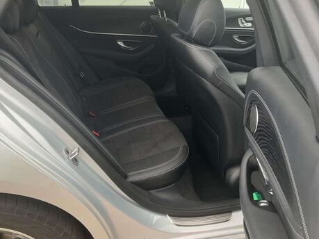 Mercedes-Benz E Class 2.0 E 300 AMG Line Premium de Auto 5dr 4