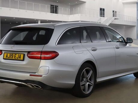 Mercedes-Benz E Class 2.0 E 300 AMG Line Premium de Auto 5dr 9