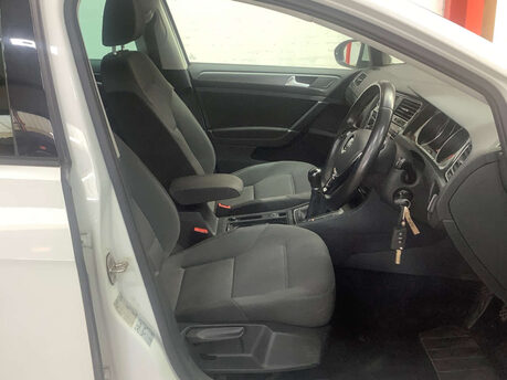 Volkswagen Golf 1.5 Golf Match Edition TSi Evo 5dr 3