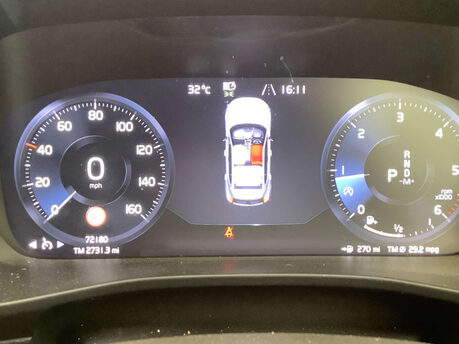 Volvo XC40 2.0 XC40 R-Design D4 AWD Auto 4WD 5dr 4