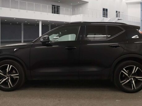 Volvo XC40 2.0 XC40 R-Design D4 AWD Auto 4WD 5dr 12